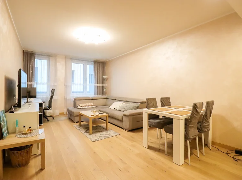 Квартира 2 комнаты 57 м² Рига, Латвия