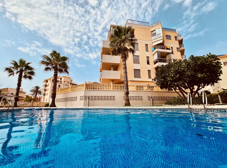 Квартира 2 спальни 75 м² Гуардамар, Испания