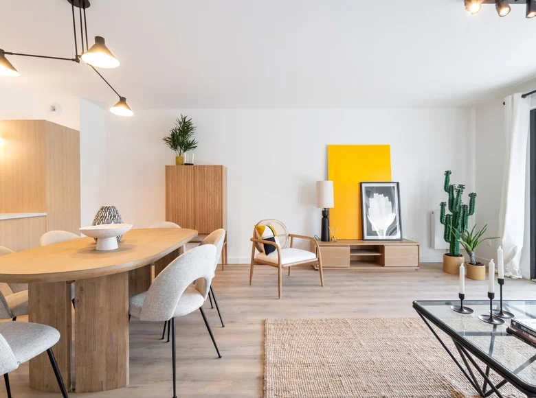 Wohnung 4 Schlafzimmer  Croix, Frankreich