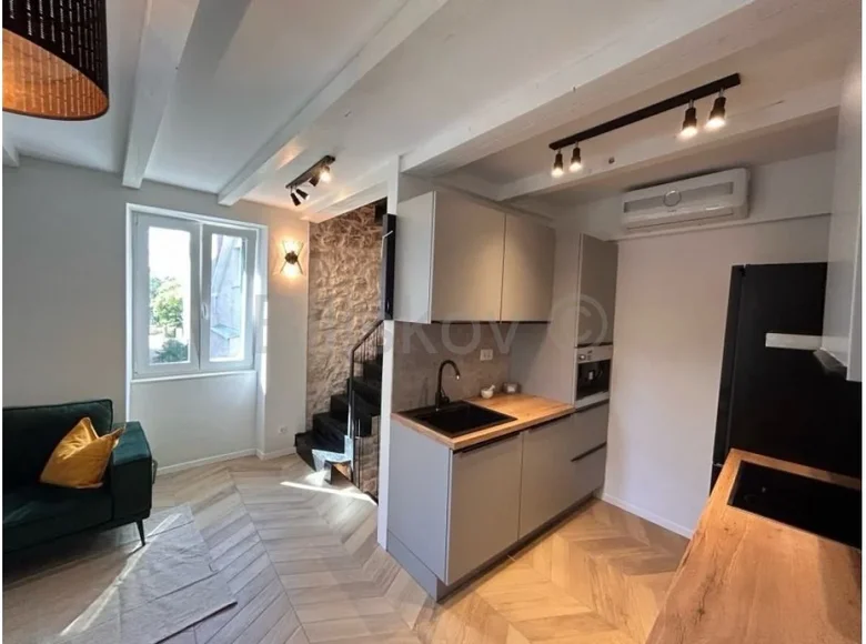 Dom 1 pokój 60 m² Kastel Novi, Chorwacja