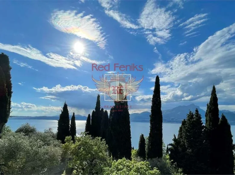 2 bedroom apartment 105 m² Torri del Benaco, Italy