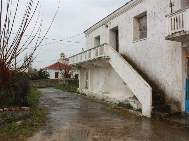 Land 1 room  Tavronitis, Greece