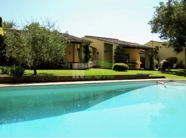 Villa 400 m² Latium, Italien