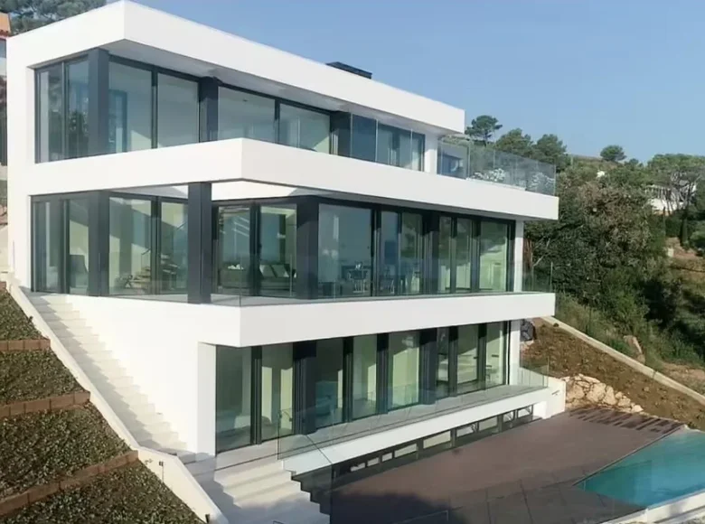 3-Schlafzimmer-Villa 430 m² Begur, Spanien