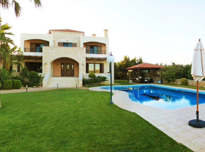 Villa de 5 habitaciones 284 m² Tavronitis, Grecia