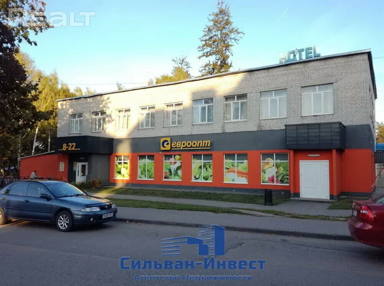 Tienda 599 m² en Byarozawka, Bielorrusia