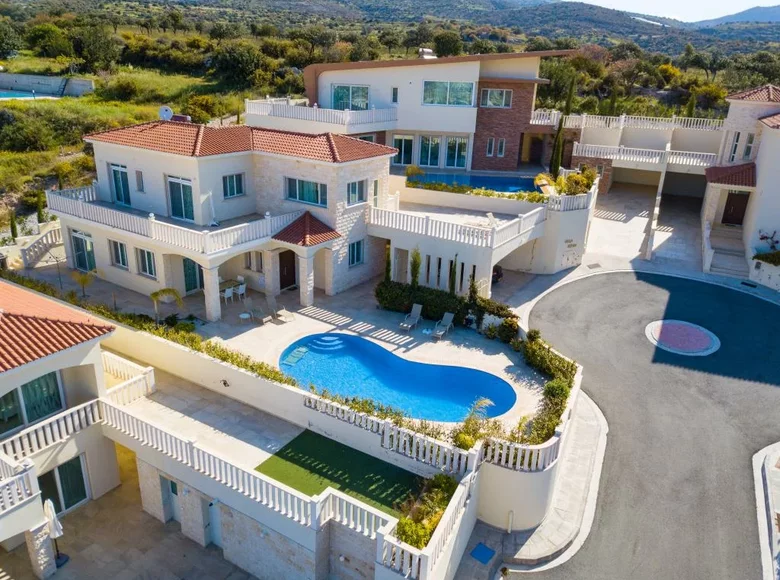 5-Zimmer-Villa 294 m² Peyia, Cyprus