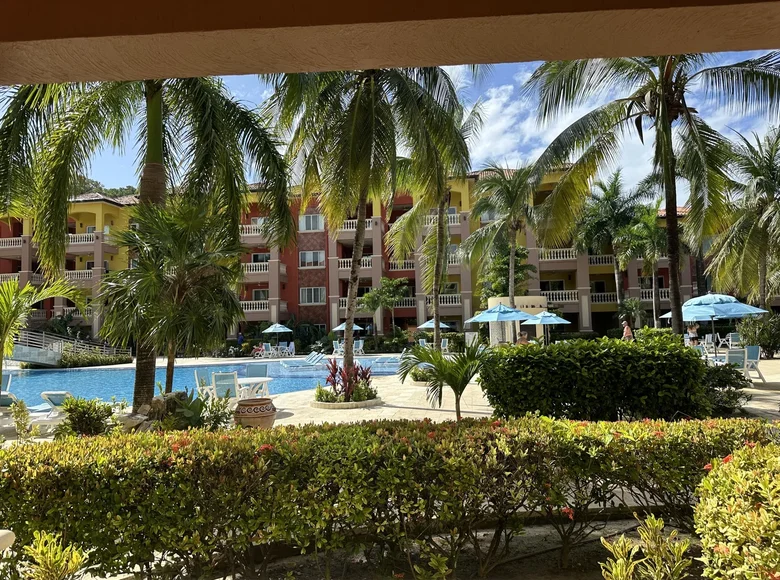 Кондо 1 спальня 70 м² West Bay, Гондурас