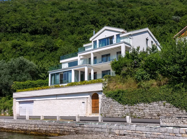 Maison 6 chambres 423 m² Lepetane, Monténégro