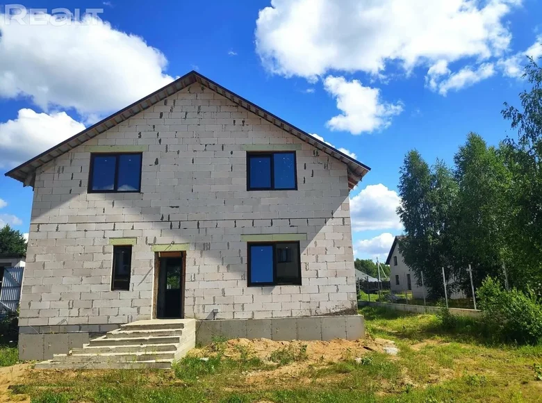 Cottage 245 m² Kalodishchy, Belarus