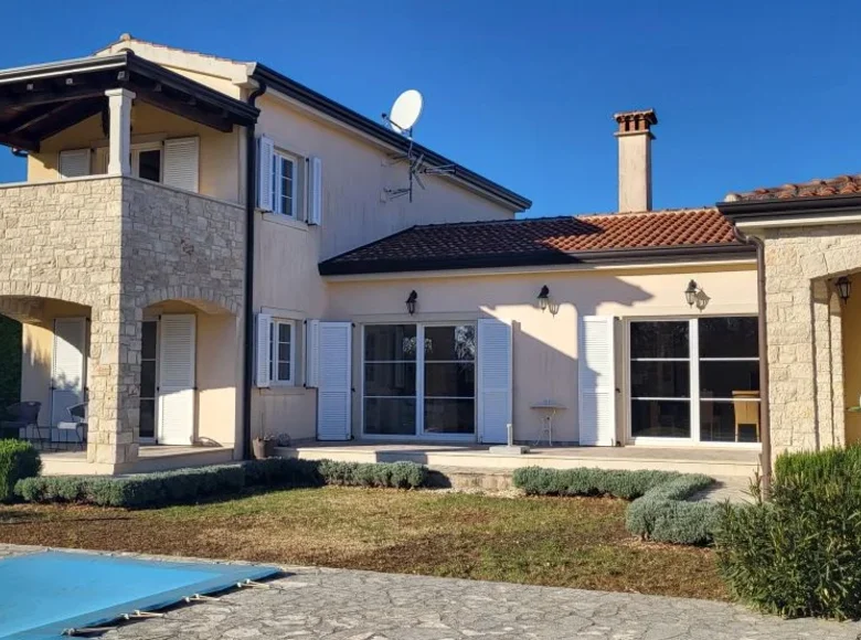 Mansion 3 bedrooms 4 000 m² Stokovci, Croatia