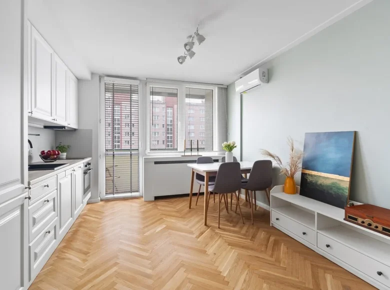 Mieszkanie 3 pokoi 41 m² Warszawa, Polska