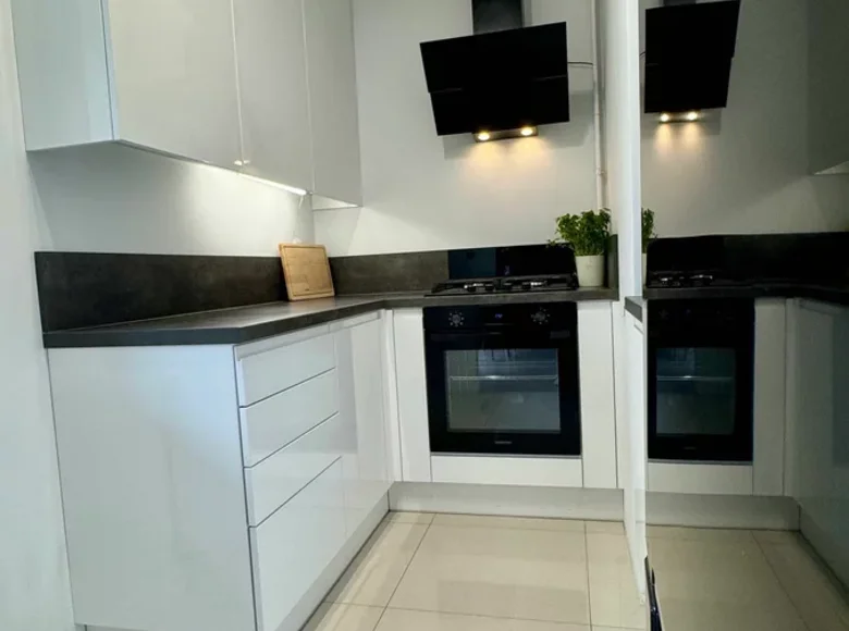 Квартира 1 комната 34 м² в Варшава, Польша