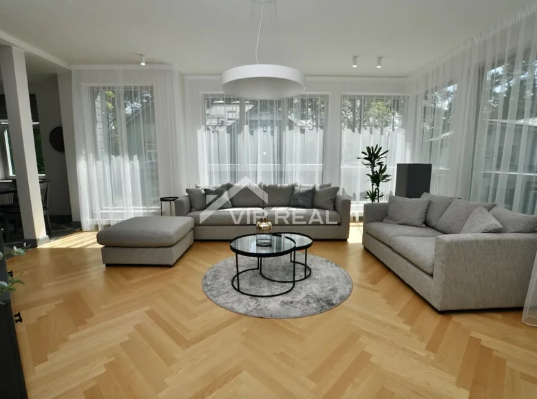 Apartamento 3 habitaciones 105 m² Jurmala, Letonia