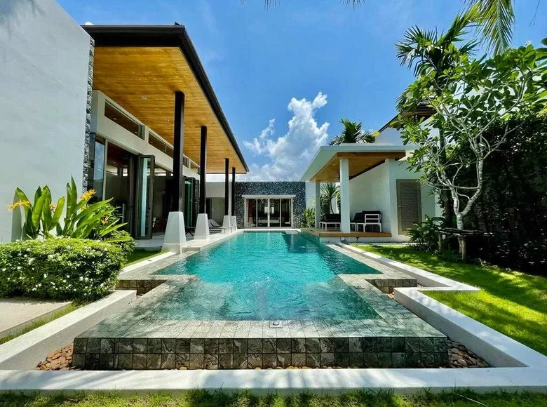 Dom 4 pokoi 700 m² Phuket, Tajlandia
