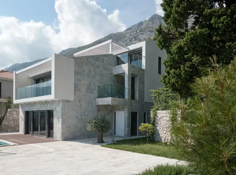 Willa 4 pokoi 669 m² NG piekna wioska, Czarnogóra