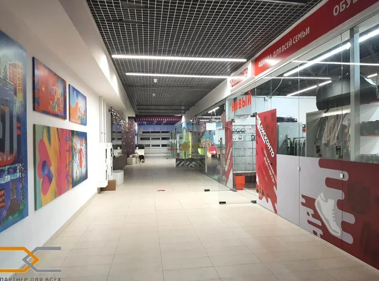 Shop 394 m² in Minsk, Belarus