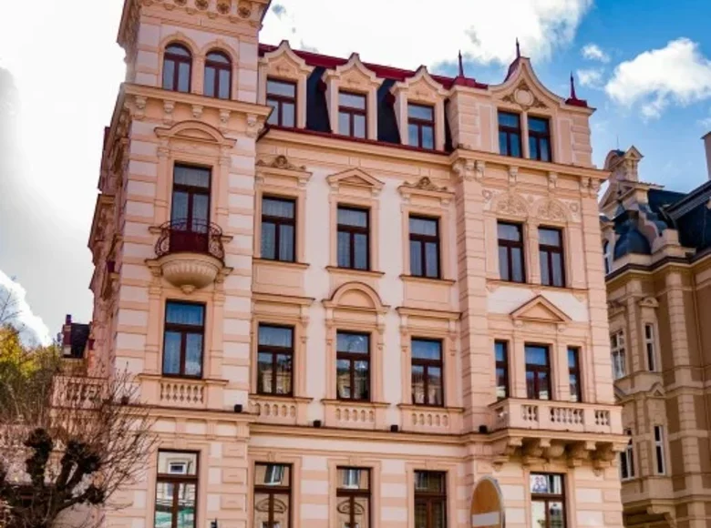 Casa 12 habitaciones 1 000 m² Karlovy Vary, República Checa