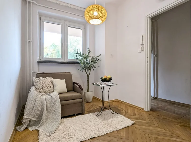 2 room apartment 37 m² Warsaw, Poland