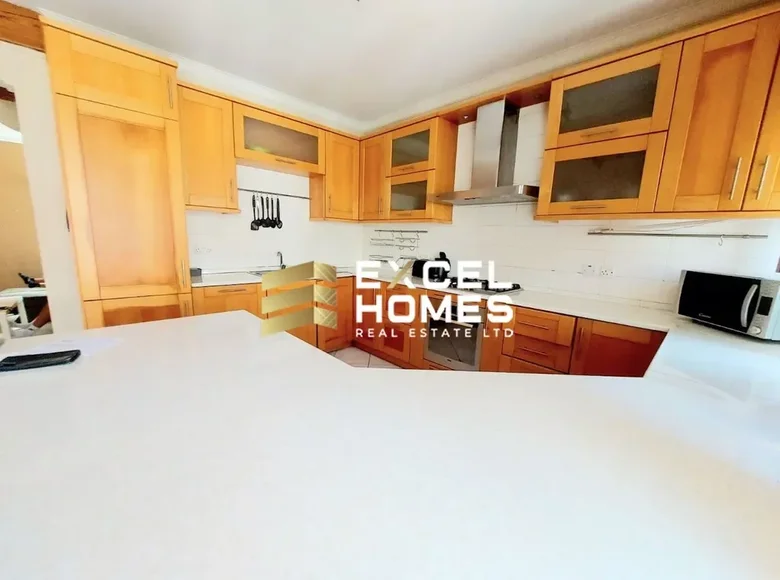 Wohnung 3 Schlafzimmer  Birkirkara, Malta