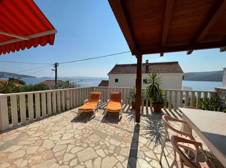 Hotel 347 m² in Split-Dalmatia County, Croatia