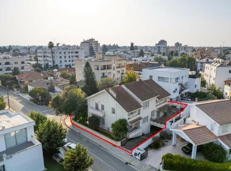 Dom wolnostojący 1 pokój 350 m² Strovolos, Cyprus