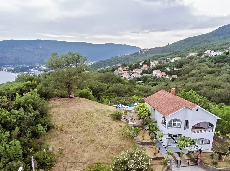 Grundstück  Herceg Novi, Montenegro