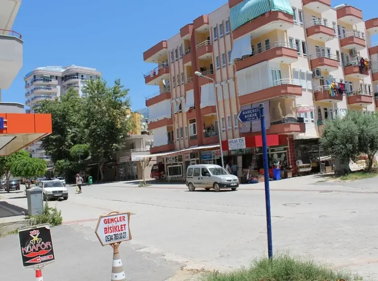 Propiedad comercial  en Yaylali, Turquía