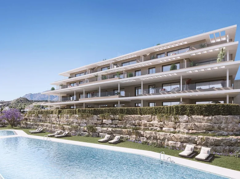 3 bedroom apartment  Estepona, Spain