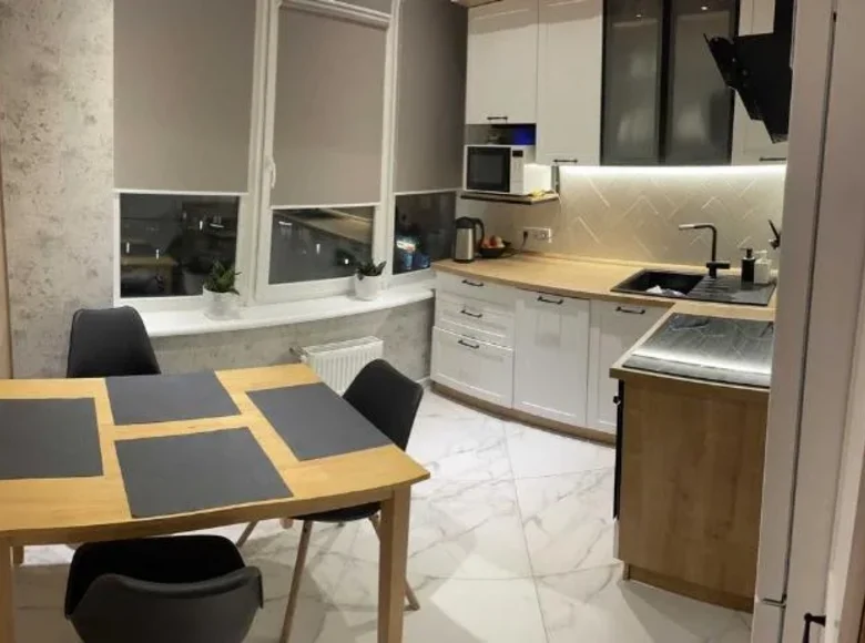 Wohnung 2 zimmer 61 m² Sjewjerodonezk, Ukraine