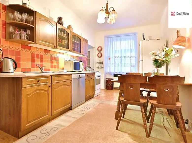 Mieszkanie 3 pokoi 86 m² Praga, Czechy