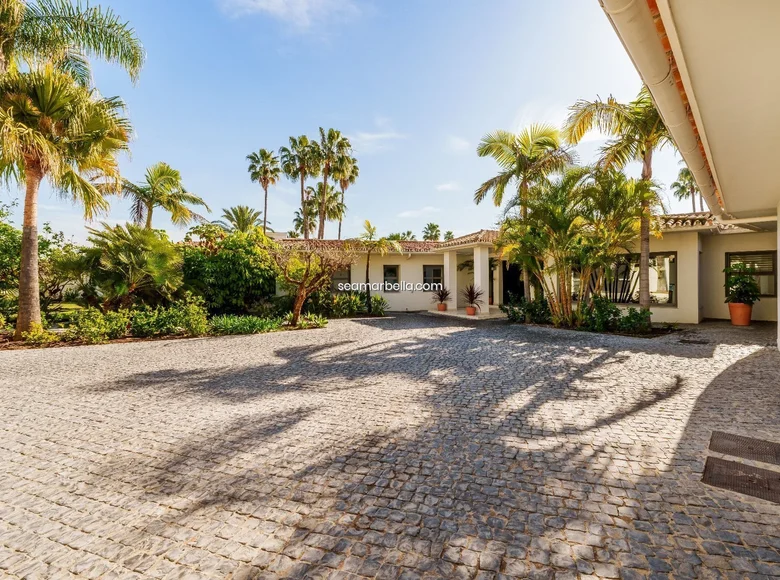 5 bedroom villa  San Pedro Alcantara, Spain