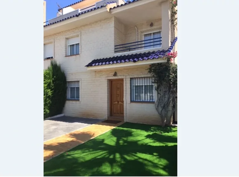 3 bedroom house 146 m² Torrevieja, Spain