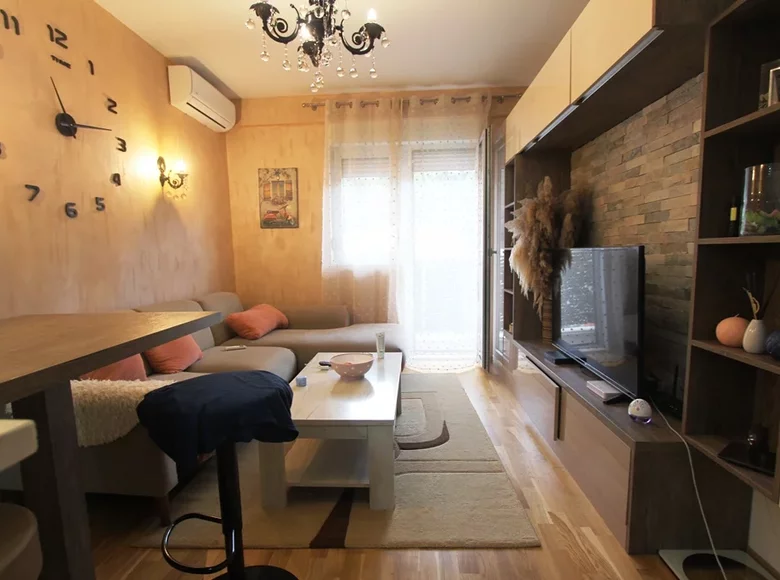 Mieszkanie 2 pokoi 63 m² Budva, Czarnogóra