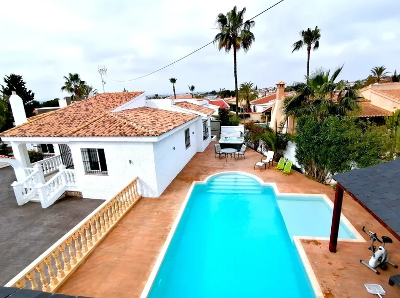 Willa 3 pokoi 900 m² Urbanizacion Dona Pepa, Hiszpania