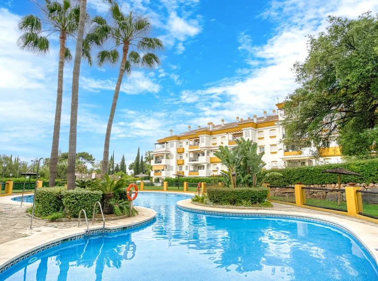 Apartamento 4 habitaciones  Marbella, Španjolska