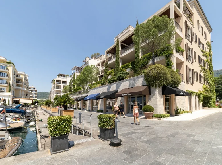 Mieszkanie 6 pokojów 228 m² Czarnogóra, Czarnogóra