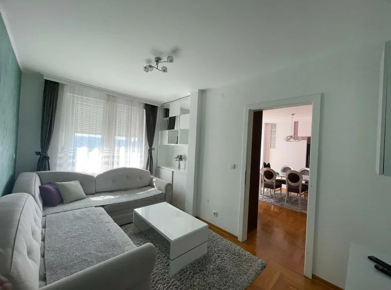 2 bedroom apartment 90 m² Belgrade, Serbia