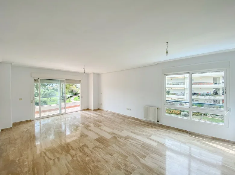Mieszkanie 3 pokoi 150 m² San Pedro Alcantara, Hiszpania