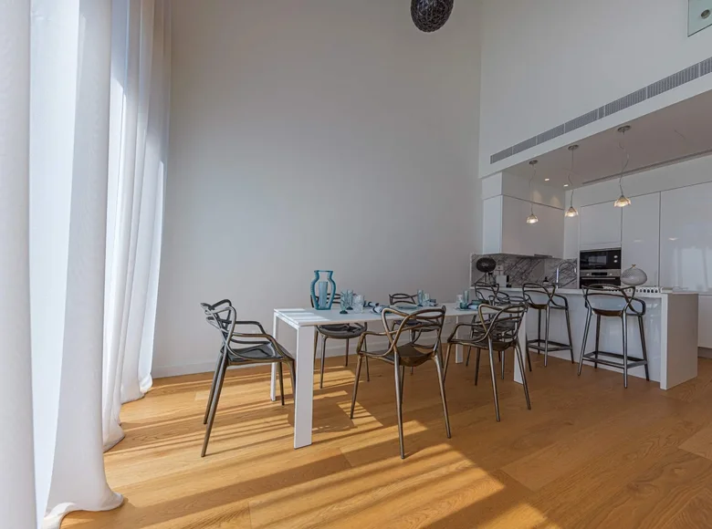 Mieszkanie 3 pokoi 278 m² Jermasoja, Cypr