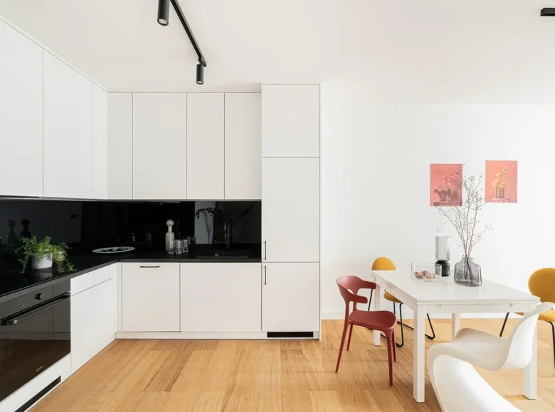Mieszkanie 2 pokoi 55 m² Poznań, Polska