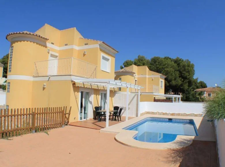3-Schlafzimmer-Villa 150 m² la Nucia, Spanien