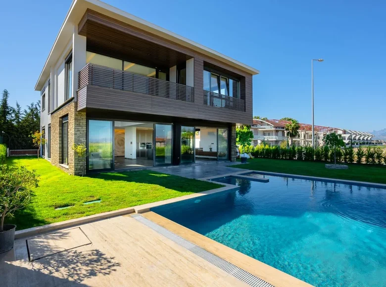 Villa de 5 habitaciones 240 m² Serik, Turquía