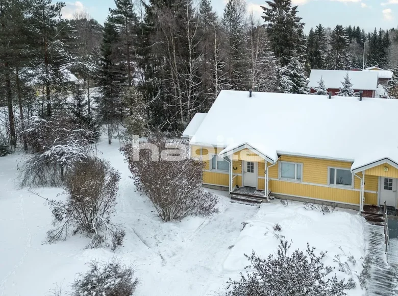 2 bedroom house 82 m² Tyrnaevae, Finland