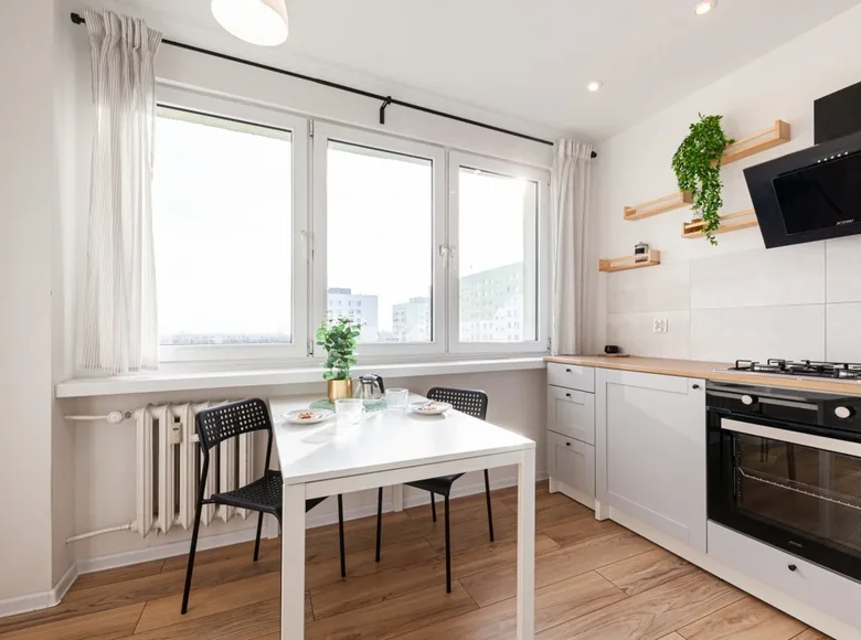 Квартира 1 комната 35 м² Лодзь, Польша
