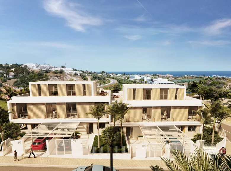 Mieszkanie 4 pokoi 180 m² Estepona, Hiszpania
