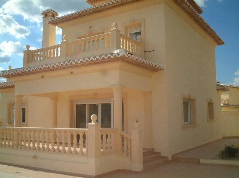 Villa de tres dormitorios  Izhevsk, Rusia