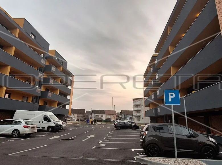 Mieszkanie 5 pokojów 105 m² Velika Gorica, Chorwacja