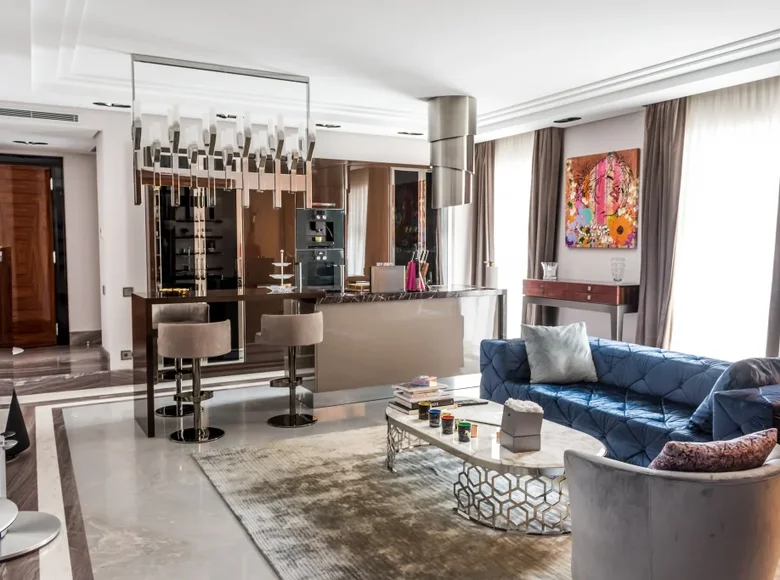 Mieszkanie 5 pokojów 174 m² Nowopołock, Białoruś