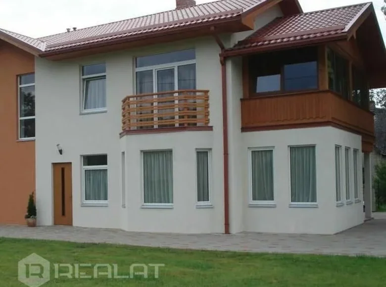 8 room house 365 m² Jurmala, Latvia